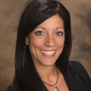 Meet your Posher, Gina